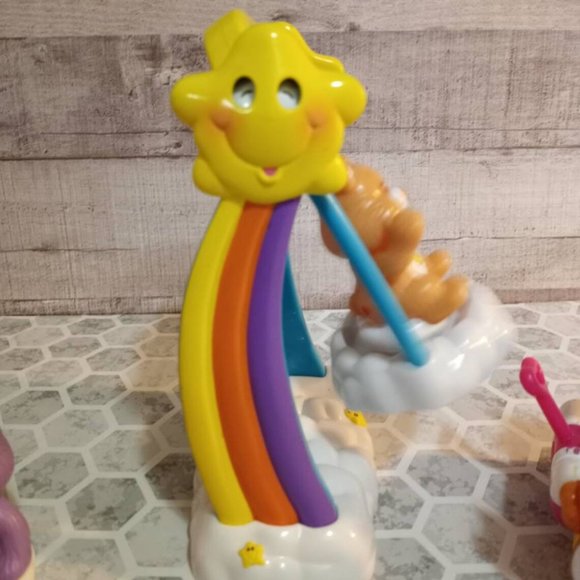 Vintage Care Bears with Rainbow Cloud Swing & Clou - Picture 3 of 8